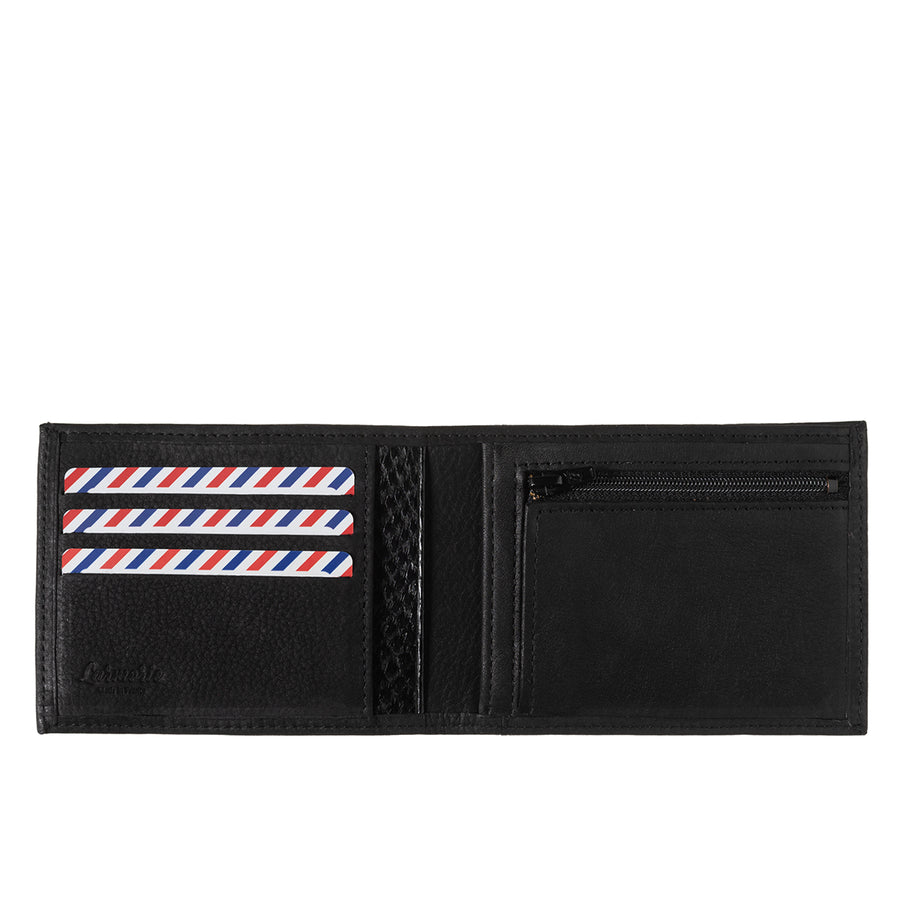 votre portefeuille italien simplifié homme, en cuir nubuck et poisson noir. Avec 7 rangements pour cartes, rangement pour pièce de monnaie et billet. Egalement disponible en cuir de vachette, lisse et vintage L'Armorie, spécialisée dans l'accessoire pour homme, artisanal et 100% Made in France